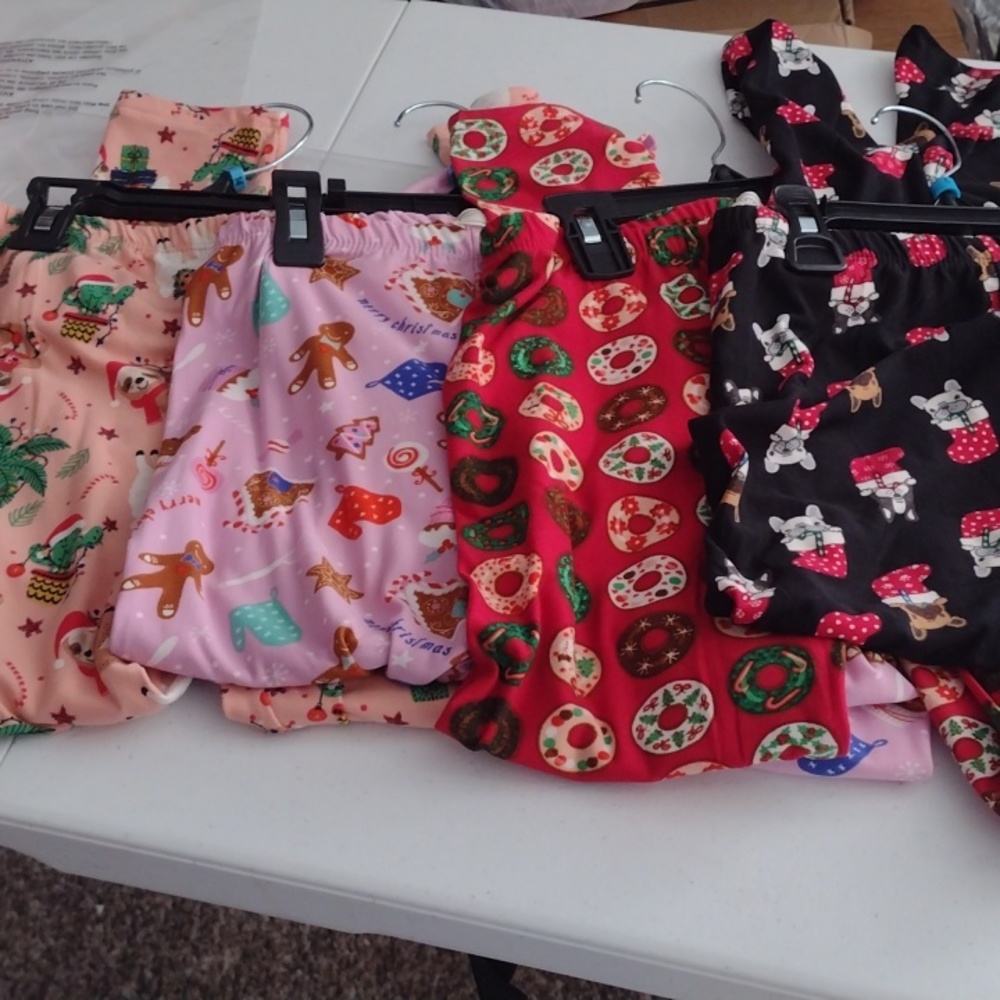 Bundle of 4 girl Christmas leggings size L (14)